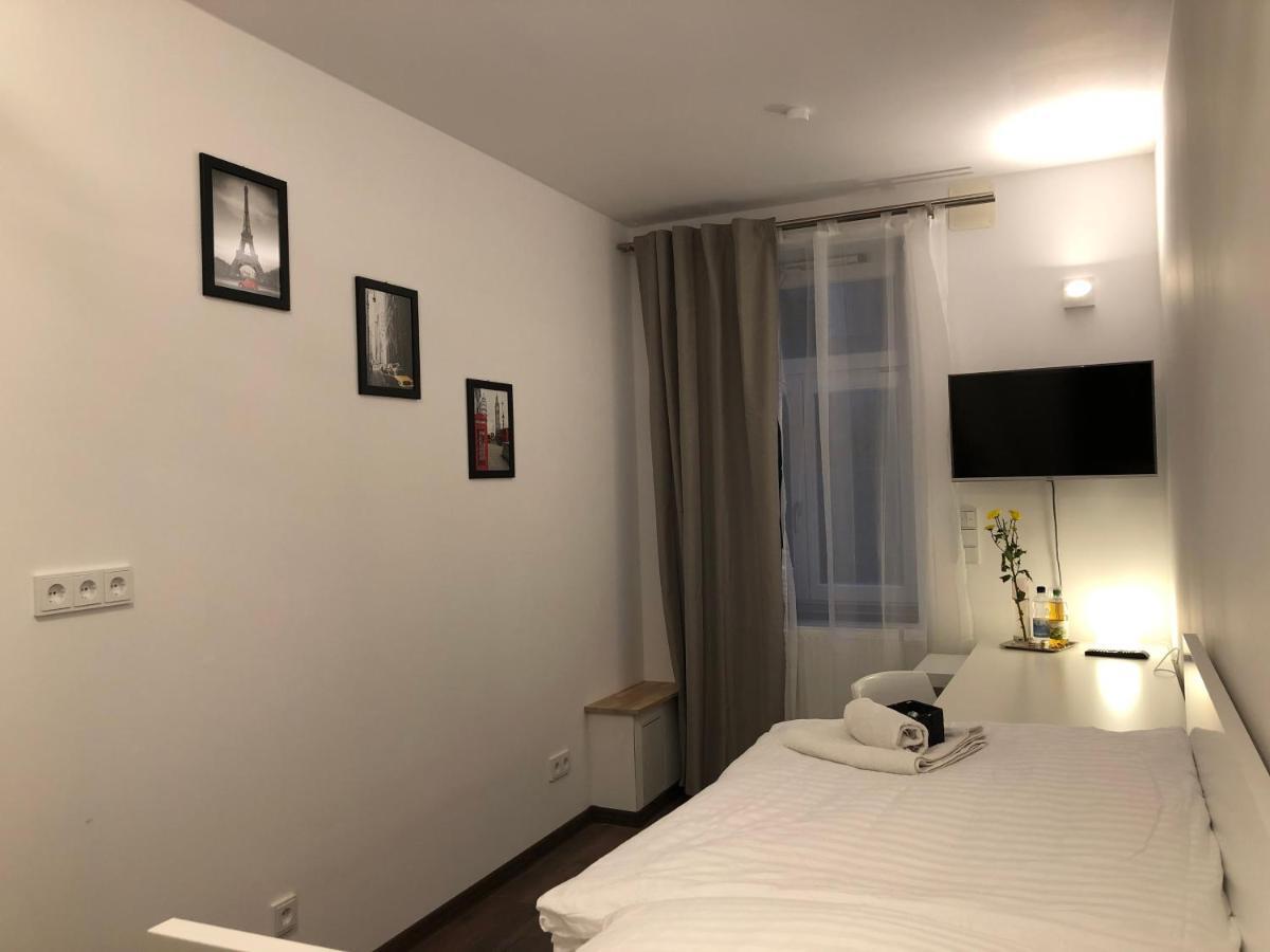 New Private Rooms Fürth Esterno foto
