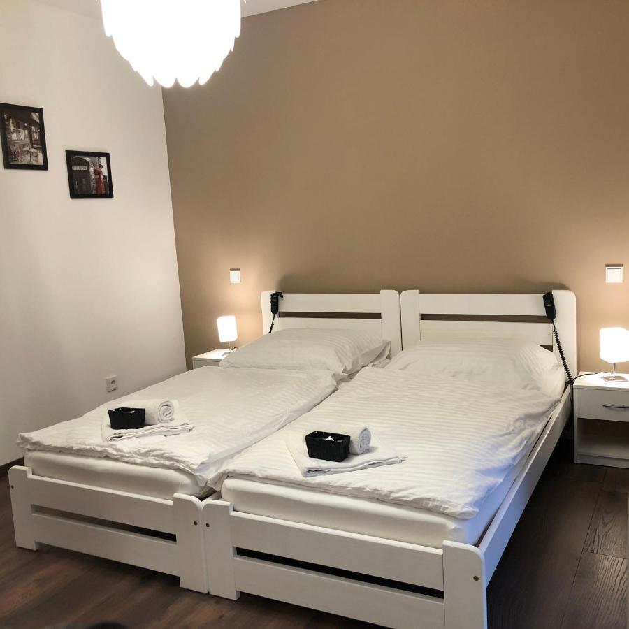 New Private Rooms Fürth Esterno foto