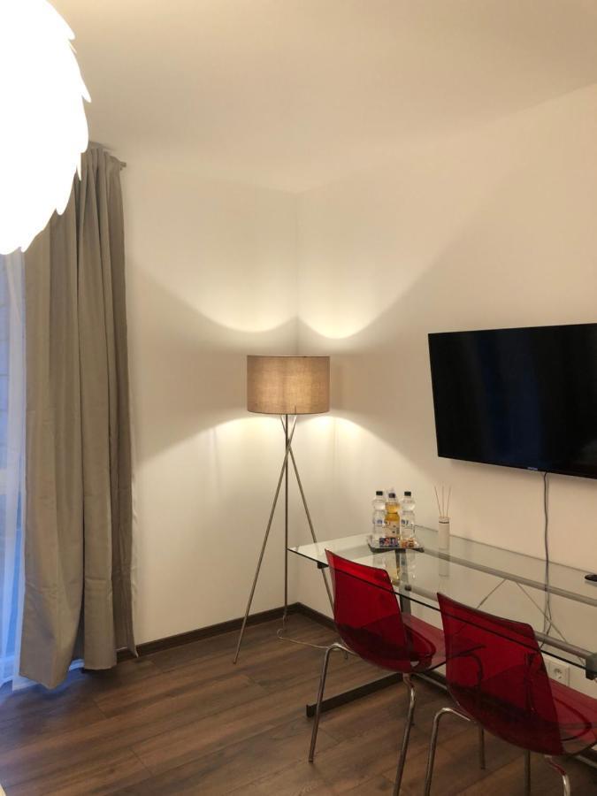New Private Rooms Fürth Esterno foto